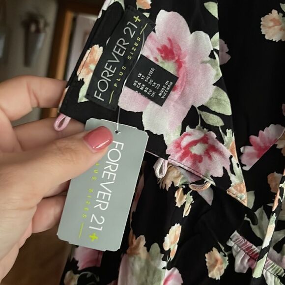 Halter Floral Summer Maxi Dress - Picture 4 of 7